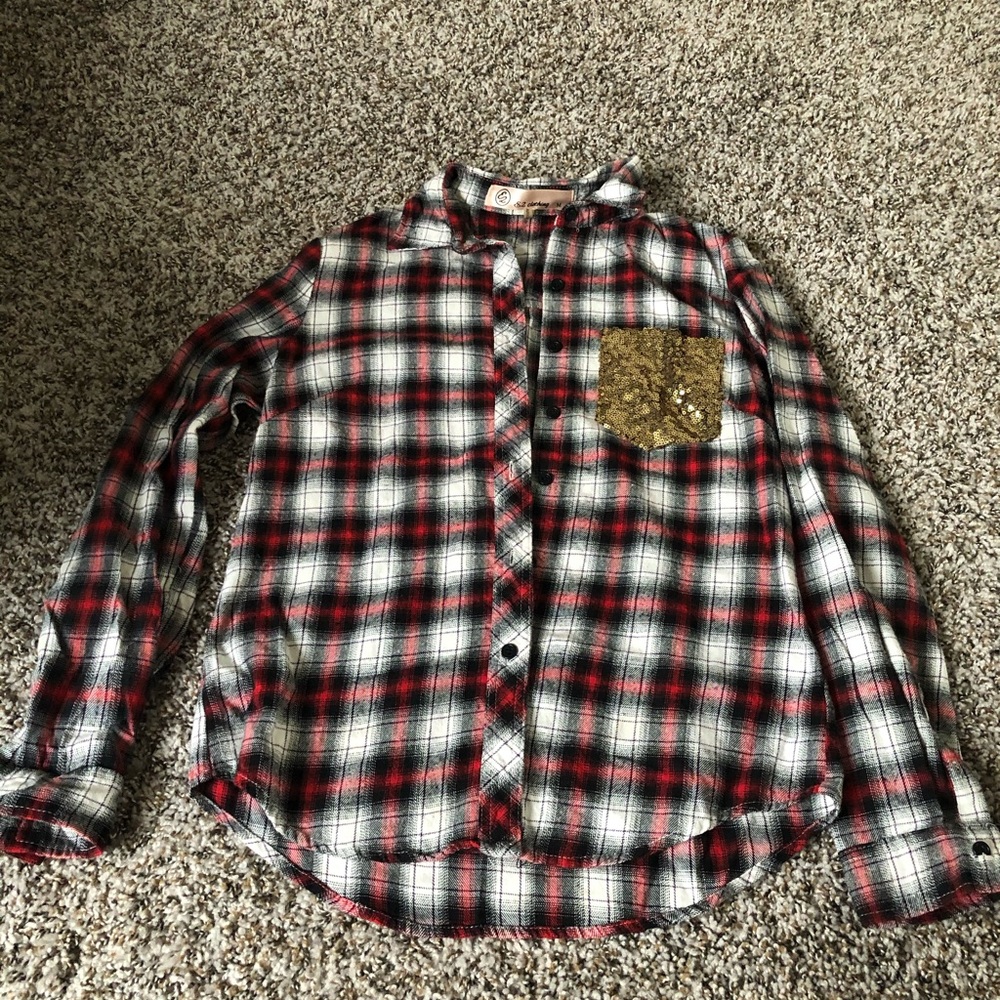 Women boutique long sleeve shirt size medium